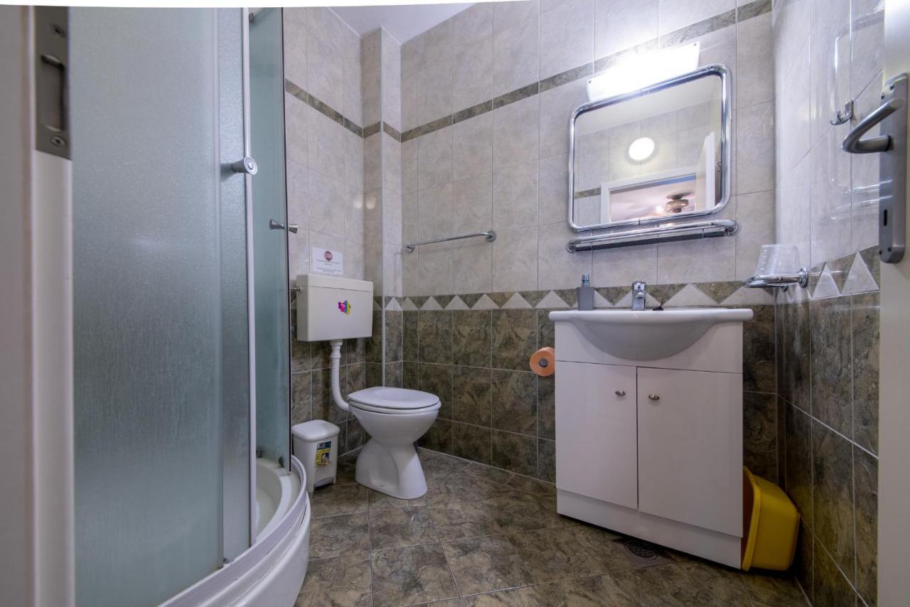 Apartments Niko Promajna Bagian luar foto